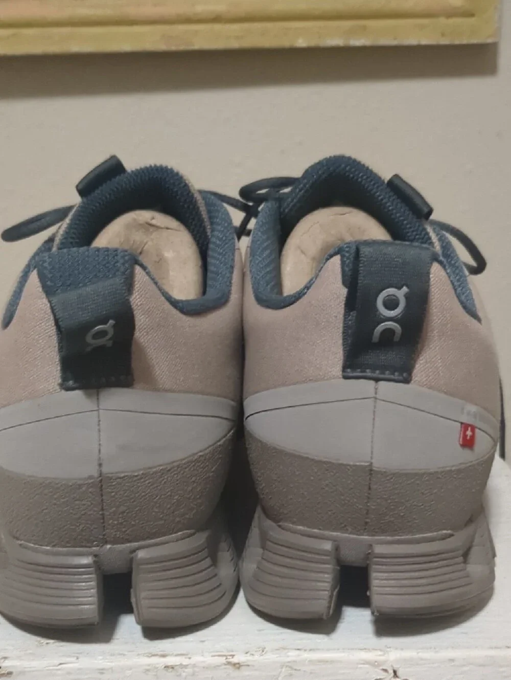 On Running Cloud Dips Men’s Athletic Shoe in Taupe and Charcoal